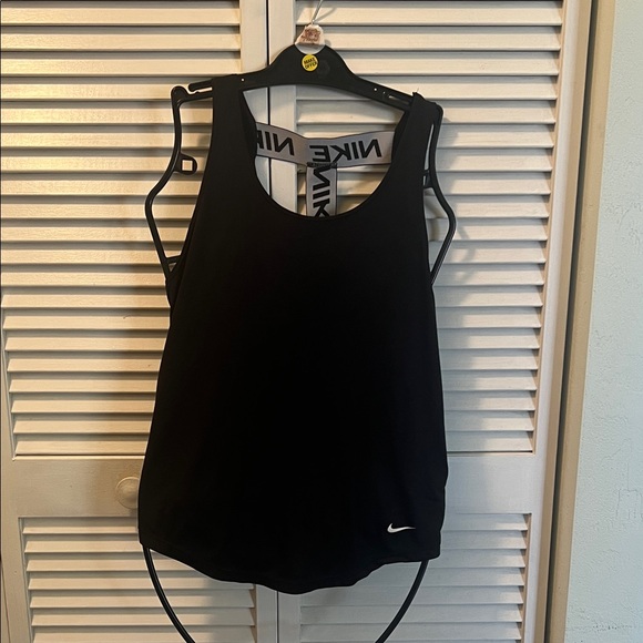 Nike Tops - #1278=Nike Women's Black Sports Tank Top